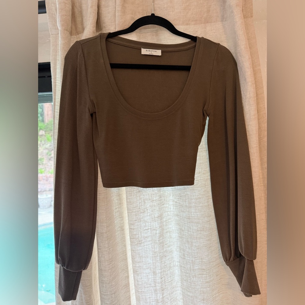 Babaton Paxton Long Sleeve - Picture 2 of 4